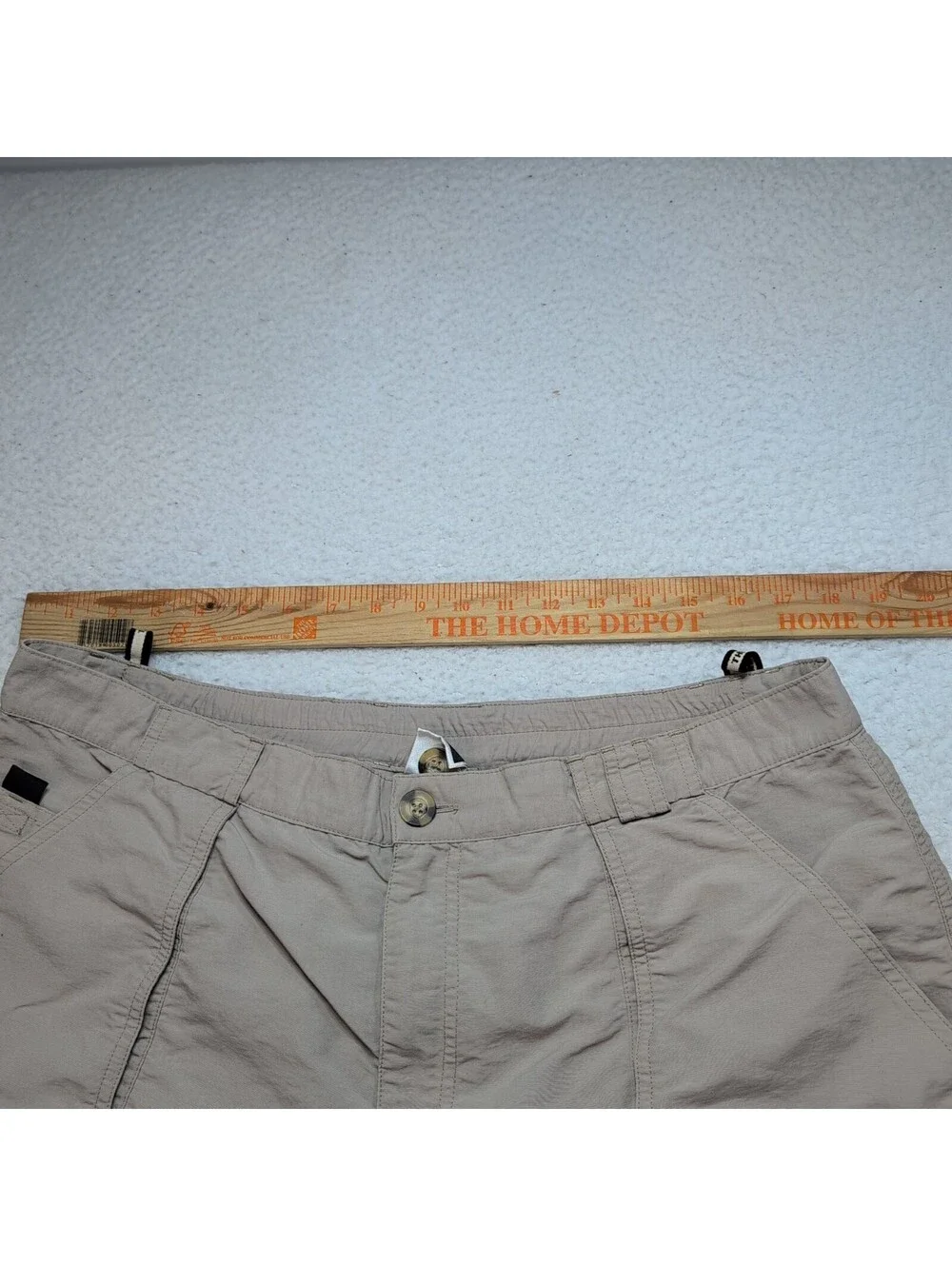 The North Face Tan Hiking Trail Cargo Shorts Men's XL Outdoor Nylon VTG
